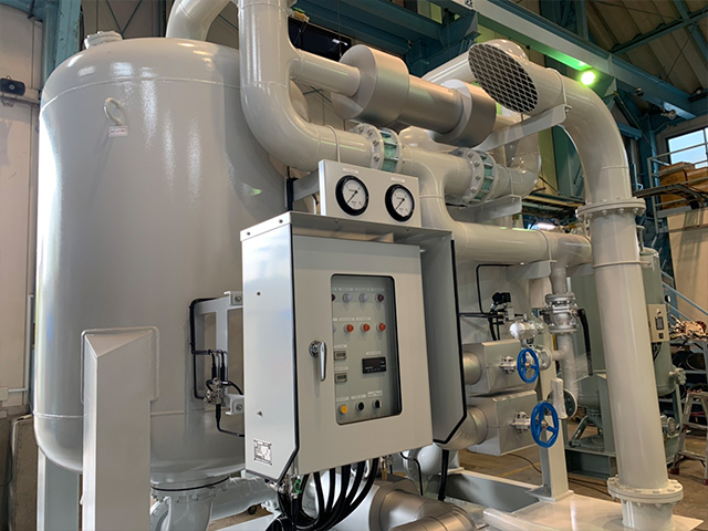 弊社では「自動制御盤」「動力・電灯分電盤」「調光盤」「操作盤」等の設計・製造の他PLCのプログラミング、既存盤の改修等も行っています。