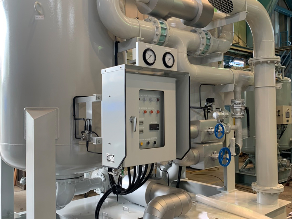 脱湿装置の大手、株式会社白川製作所様にお納めしている盤の一例